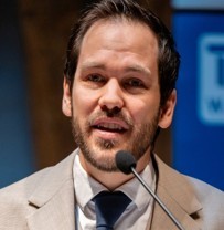 Dipl.-Ing. Dr. Dominik Schmelz LL.M.